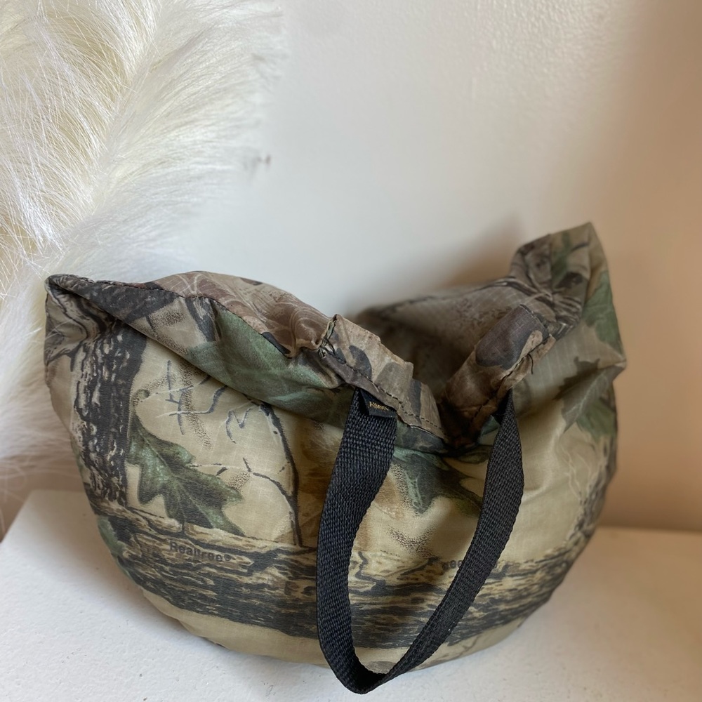 Therm-A-Seat Heat-A-Seat Insulated Hunting Seat Cushion/Pillow Camo/Blk